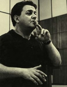 Χατζιδάκις 13