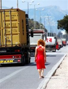 CFC4875B18D79A3DA9AEFF566606C36A