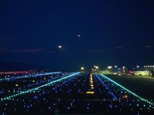 airport_at_night
