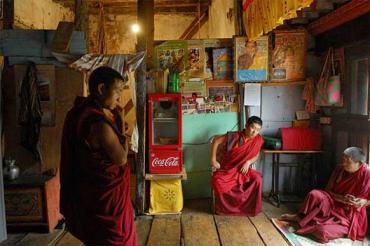 addario_bhutan monks monastery_