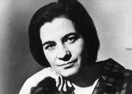 A picture dated July 7, 1971 shows German writer Christa Wolf. Wolf dead in Berlin at 82, December 1, 2011. Photo: dpa/aa