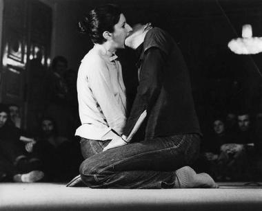 abramovic-breathing-in-breathing-out